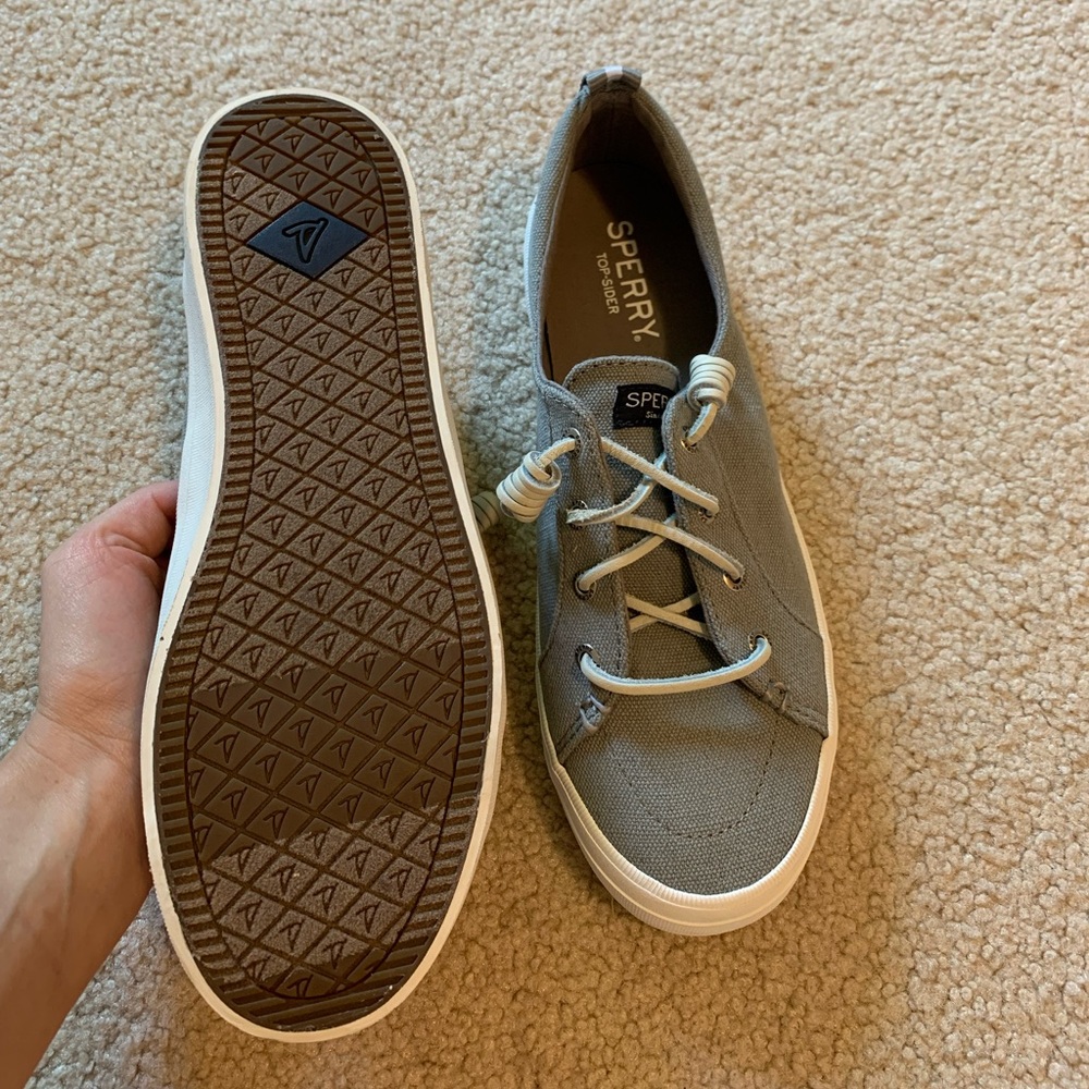 Never worn before Sperry top-slider shoes